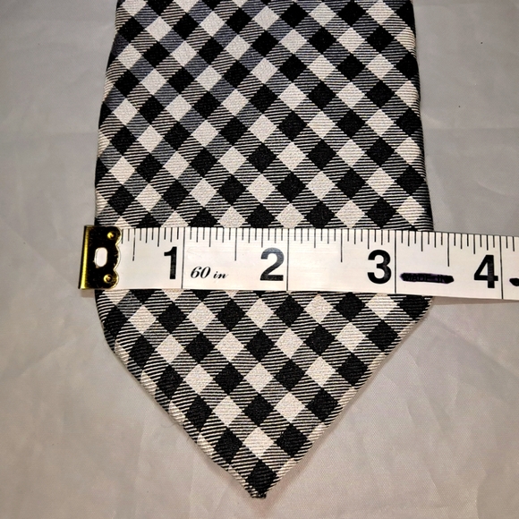 Chaps 💯 Silk Men's Necktie 57-60" x 3.5" Black/White Grid Pattern - Picture 8 of 9